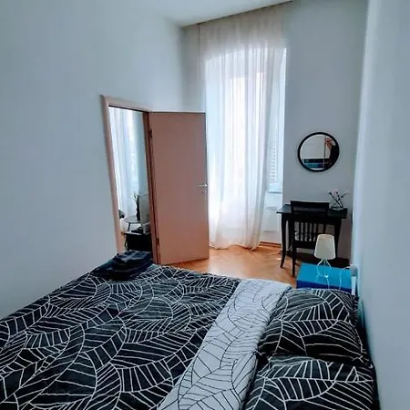 Apartman Milani With Private Garage Abbázia