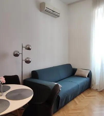 Apartman Milani With Private Garage Abbázia